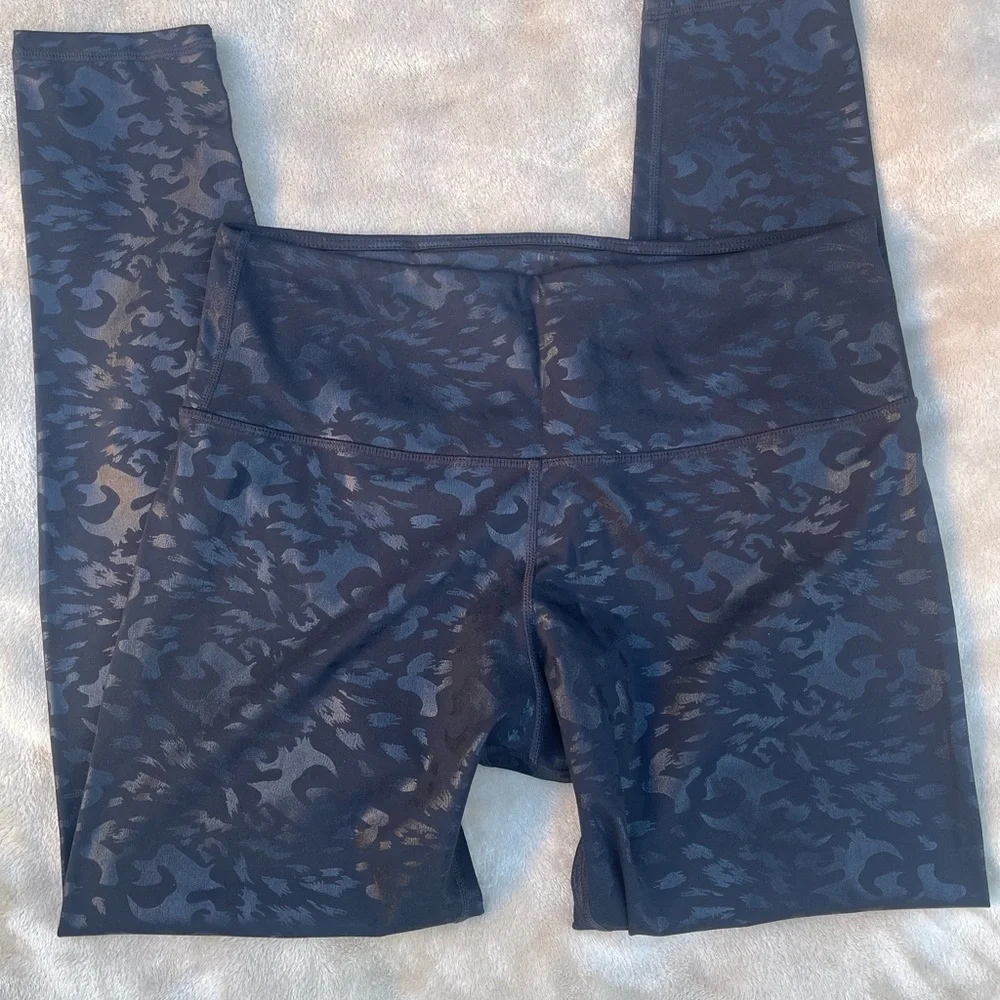 Black Camouflage Leggings - Picture 2 of 10